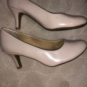Nude Pierre Dumas flexibles heels. Size 5.5